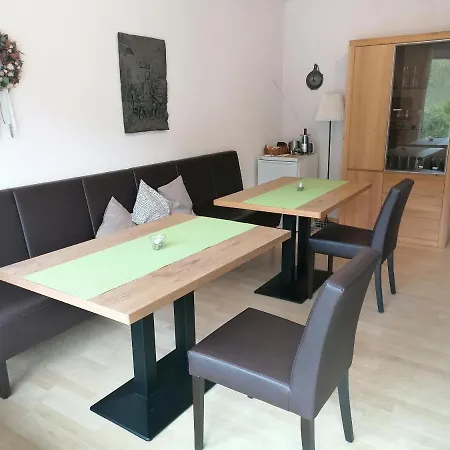 Maison d'hôtes Ferienweingut Hensler Briedel