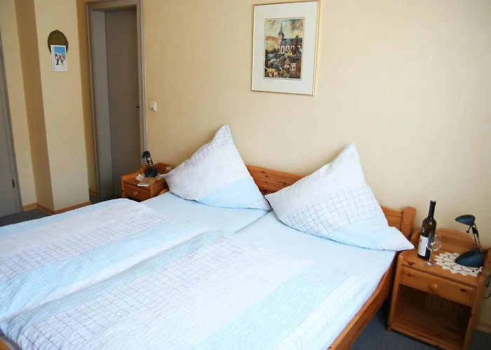 게스트하우스 Ferienweingut Hensler